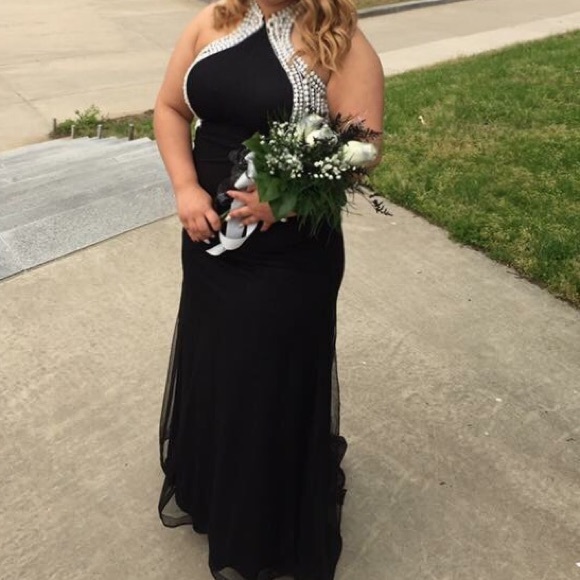 Prom dress! - Picture 2 of 2